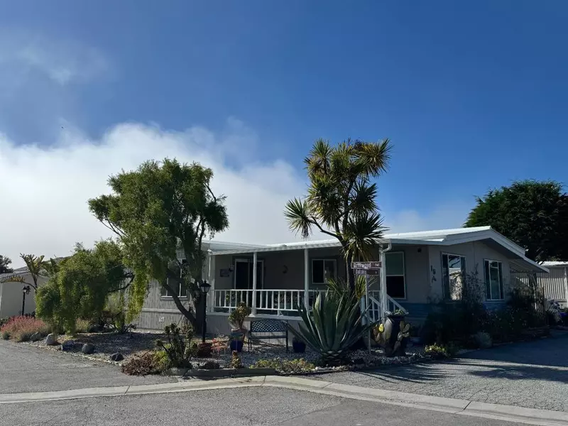 15 Dolphin CT, Half Moon Bay, CA 94019