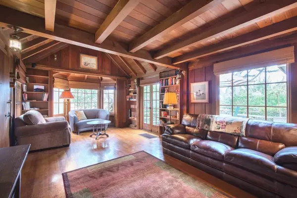 Carmel, CA 93923,2381 San Antonio AVE