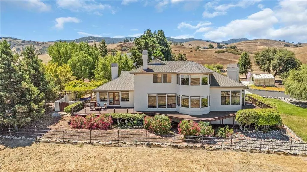 275 Nicholson DR, Hollister, CA 95023