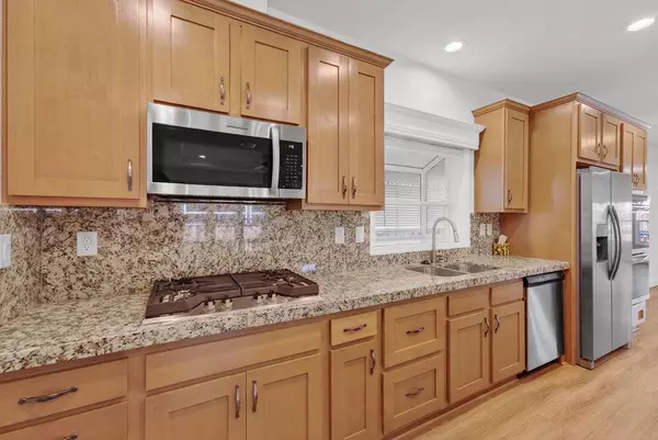 34 Primrose ST, Aptos, CA 95003