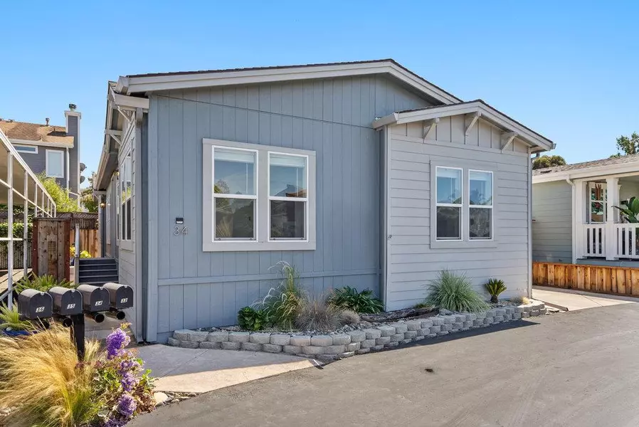 34 Primrose ST, Aptos, CA 95003
