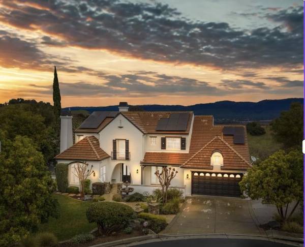 2325 Olea CT, Gilroy, CA 95020