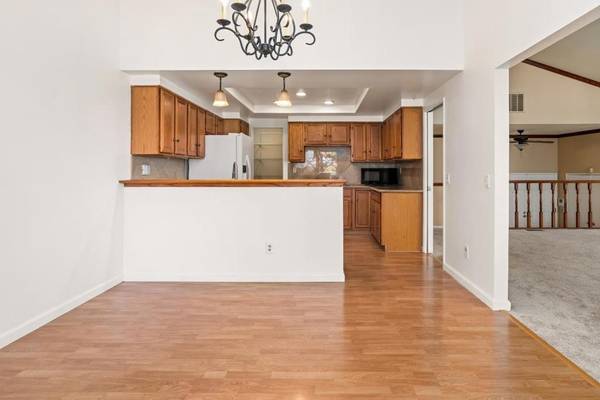 Hayward, CA 94541,24020 Janssen CT