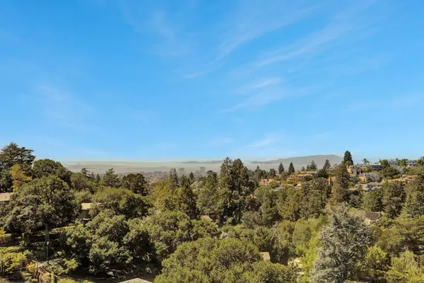 Oakland, CA 94618,50 Hermosa AVE