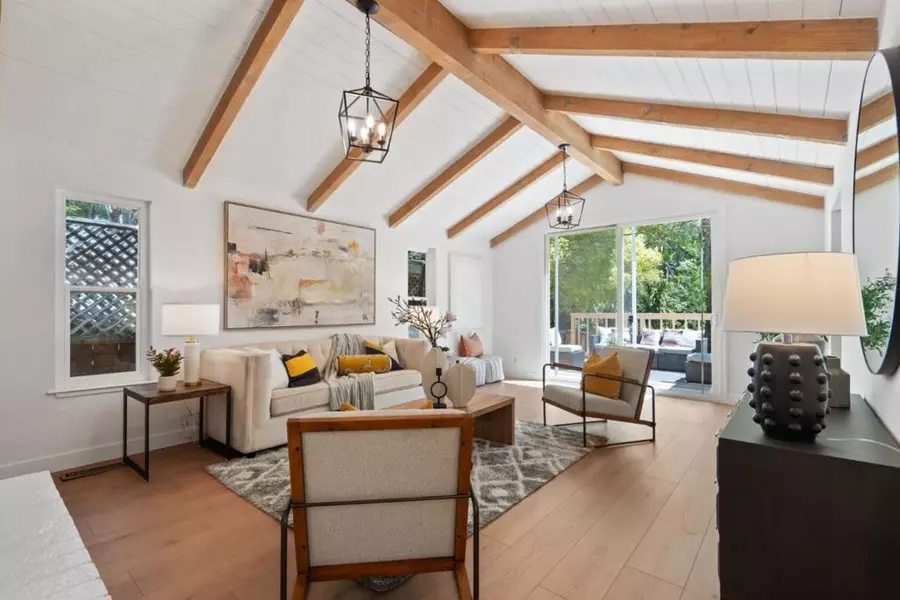932 Lundy LN, Los Altos, CA 94024