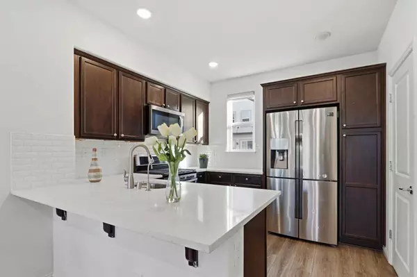 Milpitas, CA 95035,838 Garden ST