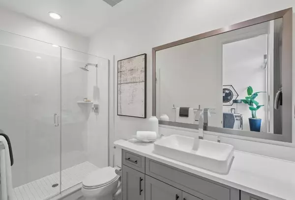 Alameda, CA 94501,142 Coronado AVE