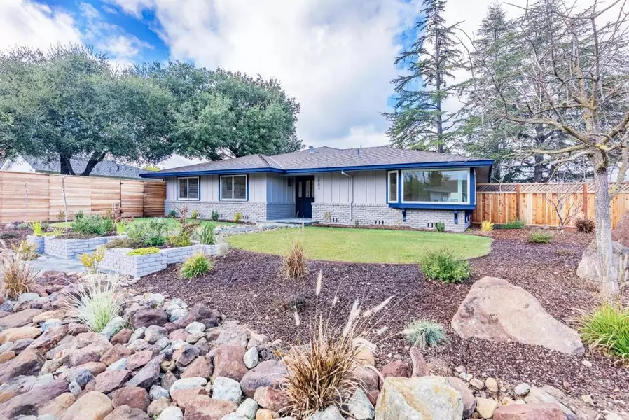 2083 Louise LN, Los Altos, CA 94024