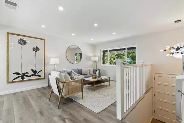 Moss Beach, CA 94038,730 Sierra ST