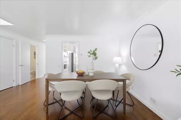 Foster City, CA 94404,617 Portofino LN