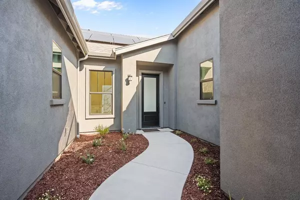 Hollister, CA 95023,410 Maria DR