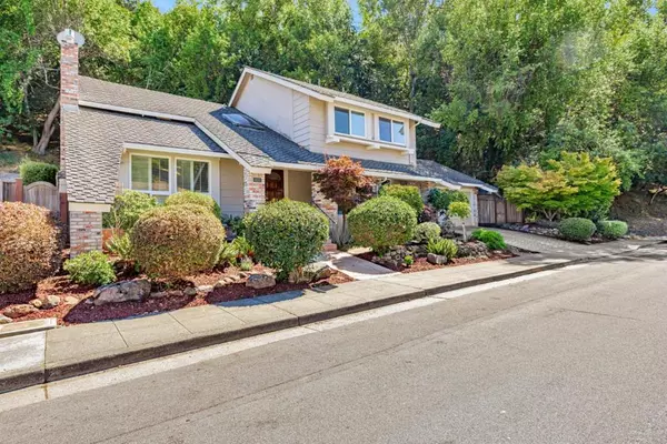 San Mateo, CA 94403,1521 Cherrywood DR