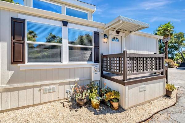 Soquel, CA 95073,4300 Soquel DR