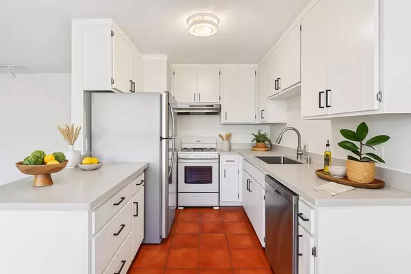 Campbell, CA 95008,185 Union AVE #16