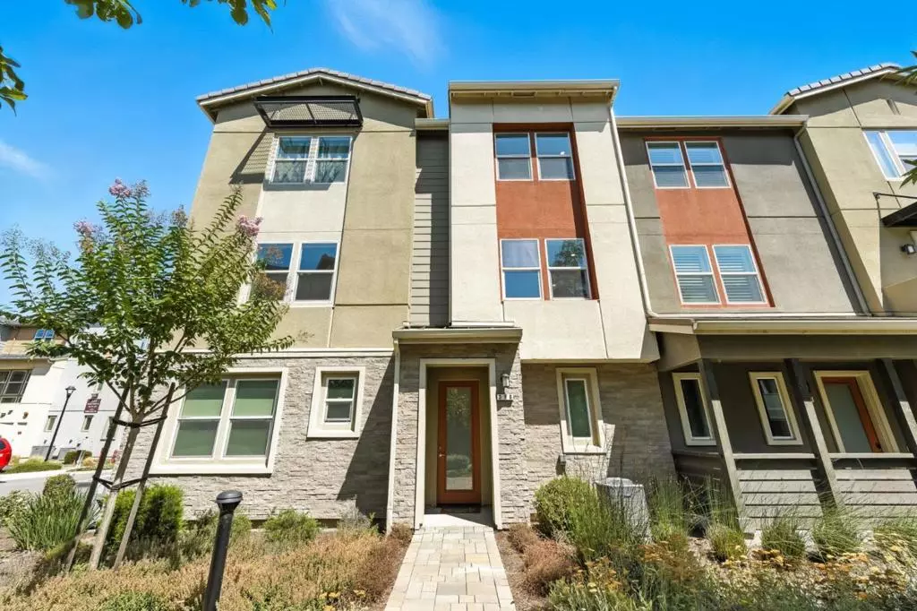 Milpitas, CA 95035,398 Desert Holly ST