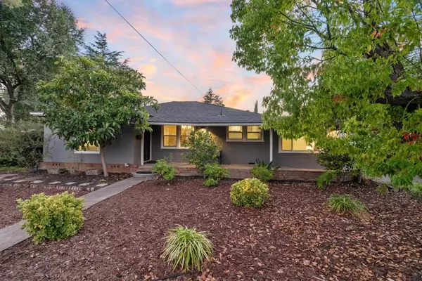 15603 Benedict LN, Los Gatos, CA 95032