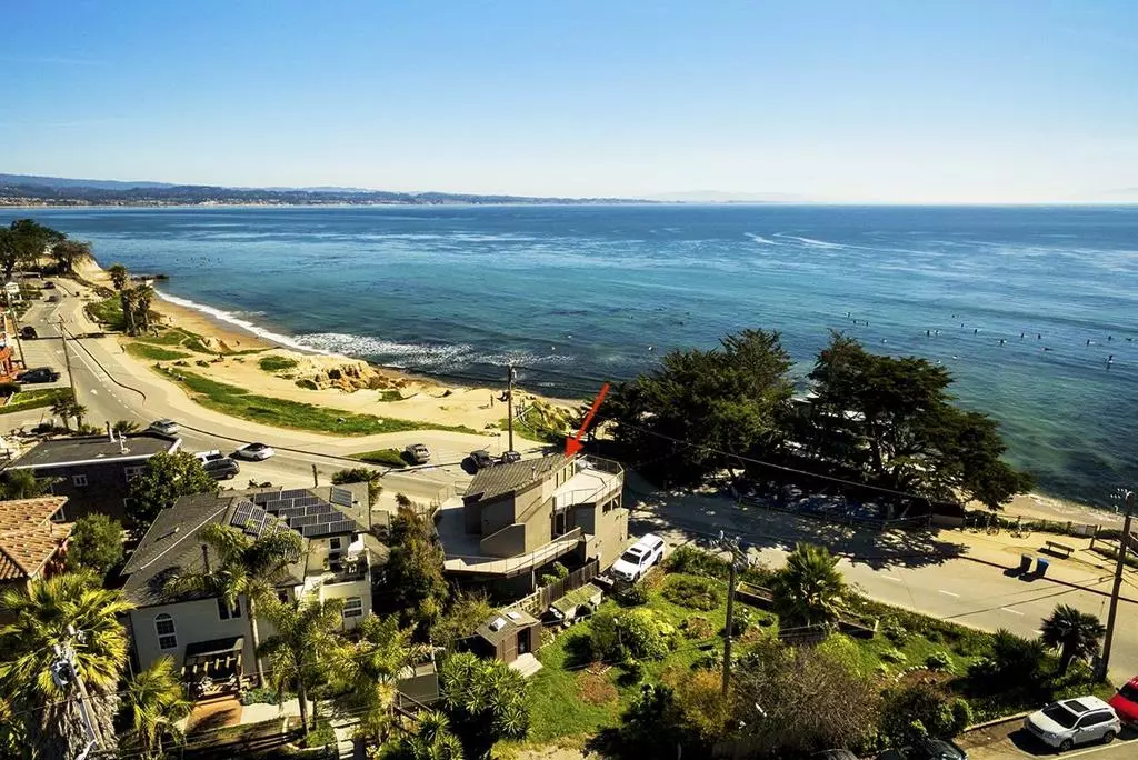Santa Cruz, CA 95062,23635 E Cliff DR