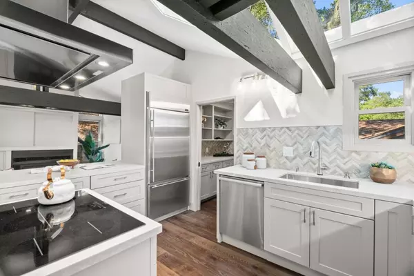Los Gatos, CA 95030,120 Pinta CT