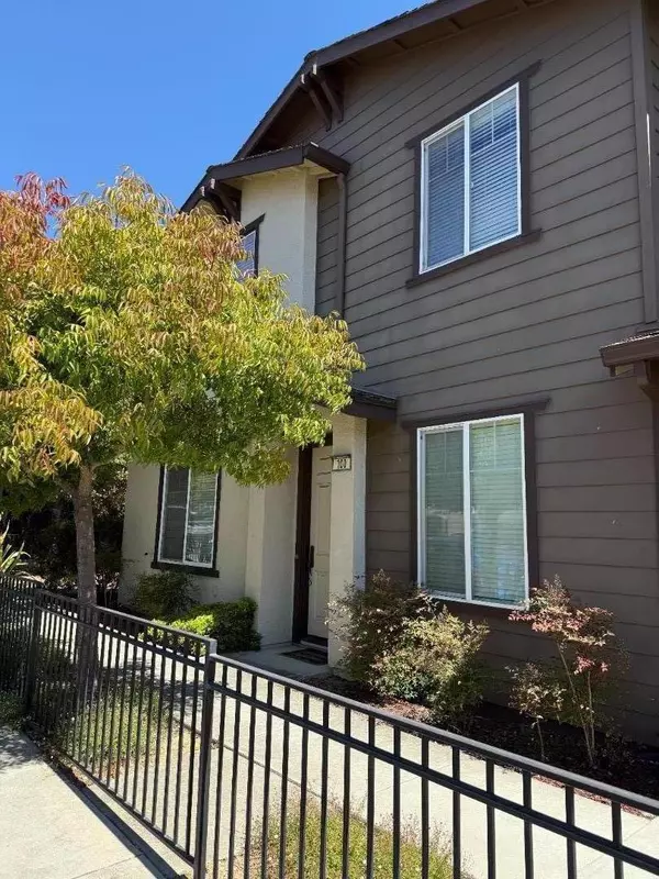 Watsonville, CA 95076,100 Vista Pointe DR