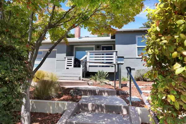 1612 Escalona DR, Santa Cruz, CA 95060