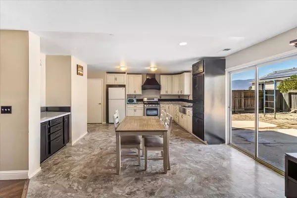 1037 Vista AVE, Soledad, CA 93960