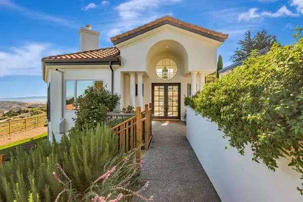 25691 Whip RD, Monterey, CA 93940