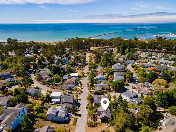 El Granada, CA 94018,401 Avenue Del Oro