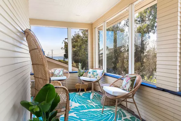 Santa Cruz, CA 95062,21130 E Cliff DR