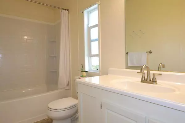 Sunnyvale, CA 94089,1220 Tasman DR