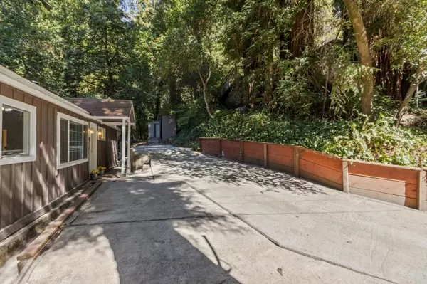 Boulder Creek, CA 95006,320 Fireside RD