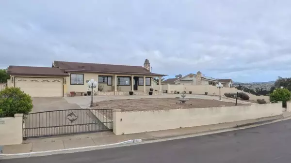 1976 Grandview ST, Seaside, CA 93955