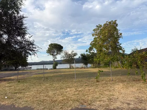 Clearlake, CA 95422,16233 24th