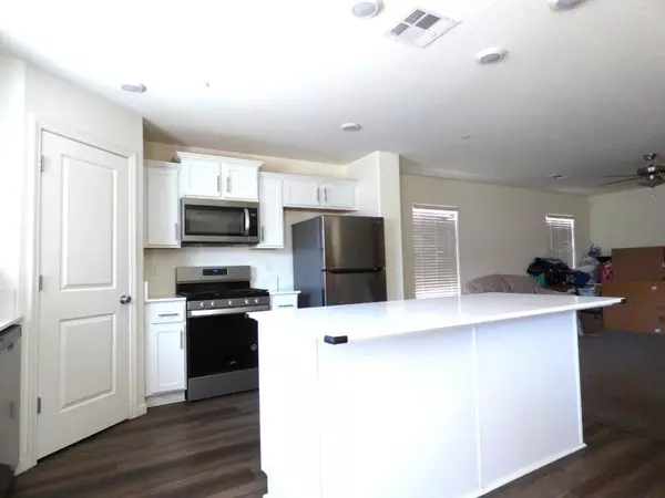 Madera, CA 93637,510 Perkins RD