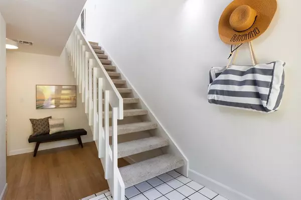 Santa Cruz, CA 95060,116 Shelter Lagoon DR