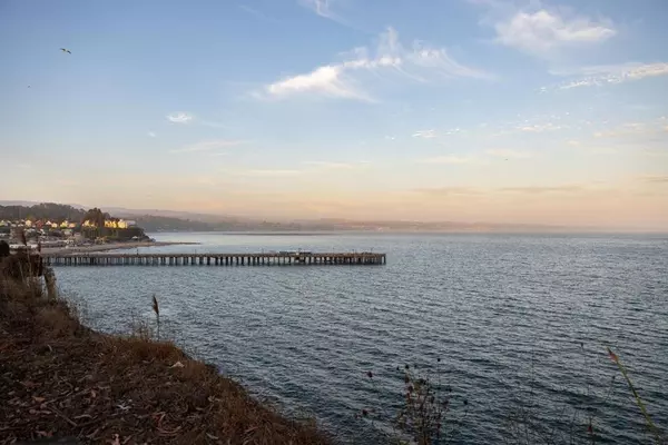 Capitola, CA 95010,4840 Cliff DR