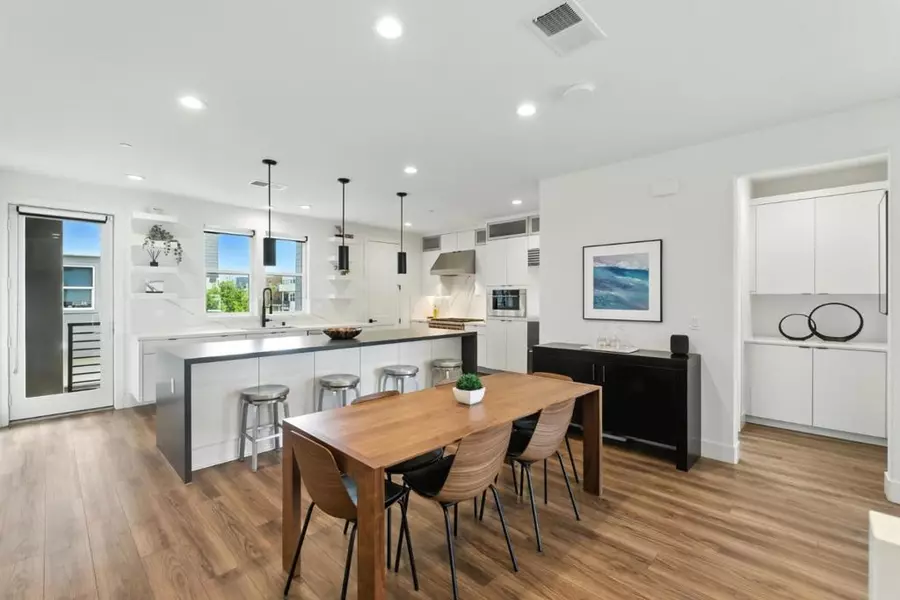 3493 Router, Fremont, CA 94538