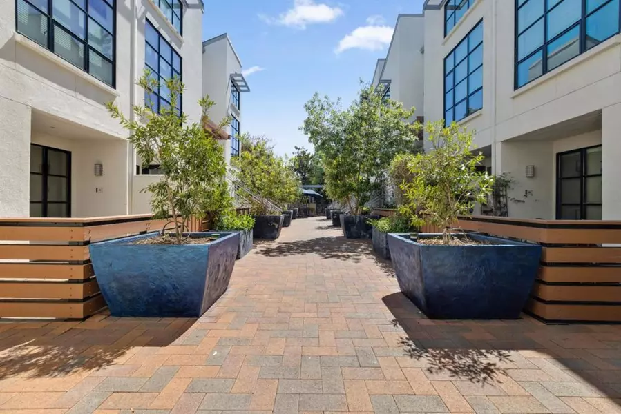 110 S 1st ST, Campbell, CA 95008