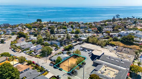 Santa Cruz, CA 95062,4144 Bain AVE