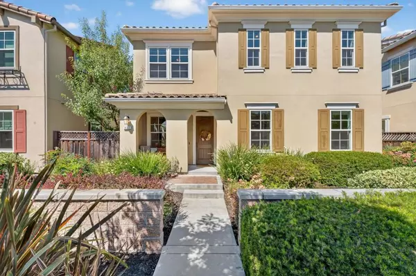 14145 Capri DR, Los Gatos, CA 95032