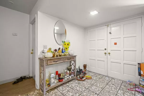 Campbell, CA 95008,115 Superior DR