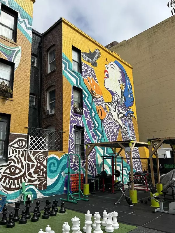 San Francisco, CA 94102,222 Hyde ST