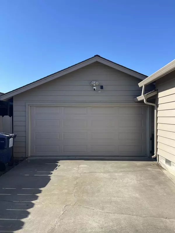 Watsonville, CA 95076,145 Alma ST