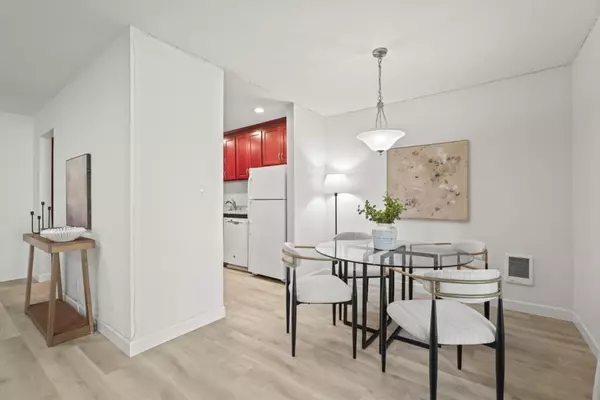 Mountain View, CA 94043,505 Cypress Point DR #186