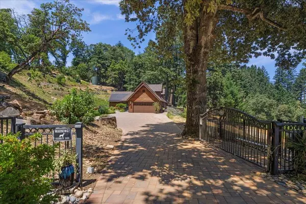 Los Gatos, CA 95033,19960 Skyline BLVD