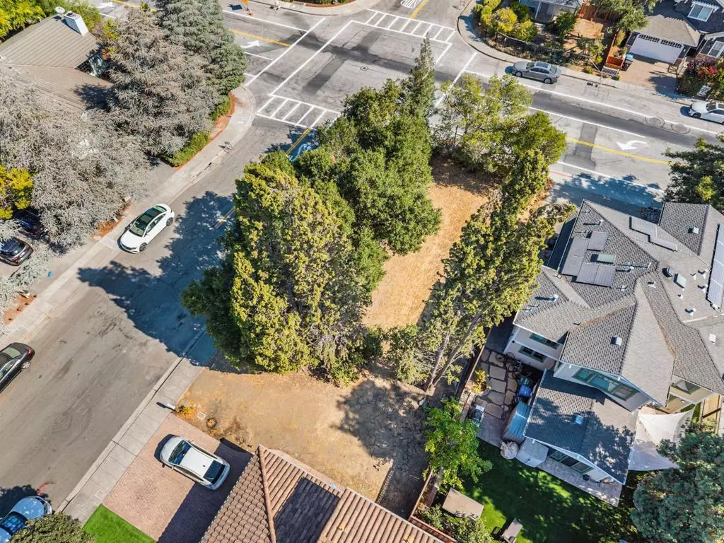 Menlo Park, CA 94025,0 SW Corner of Cedar Ave & Alameda