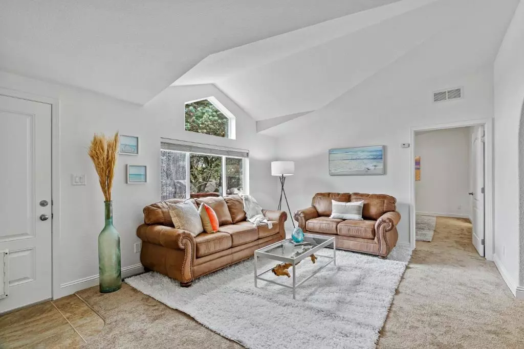 Salinas, CA 93907,17779 Vierra Canyon RD