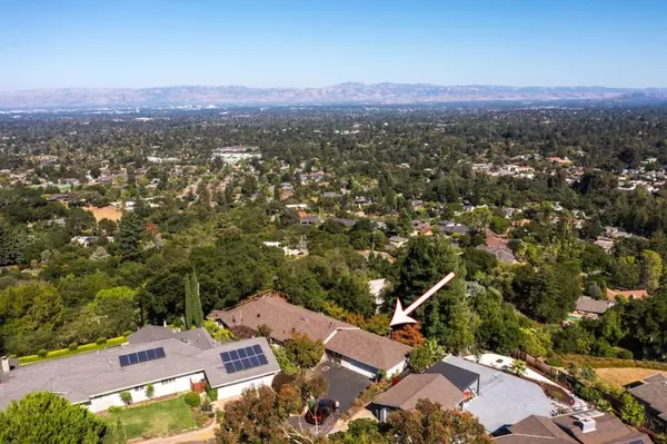 Saratoga, CA 95070,21160 Canyon View DR