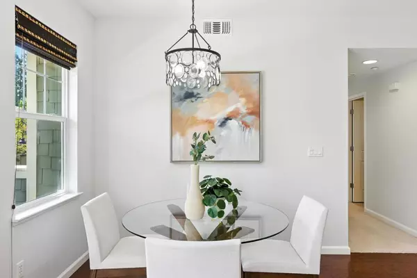 Sunnyvale, CA 94089,1037 Scotia TER #203