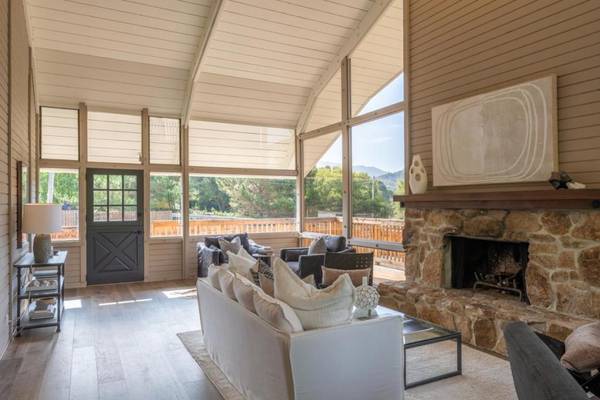 Carmel, CA 93923,27180 Los Arboles DR