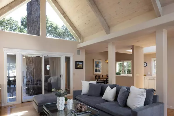 Carmel, CA 93921,0 Dolores 3 NE of 10th AVE